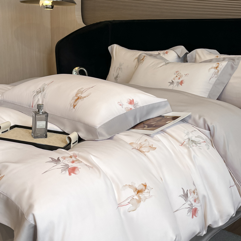 طقم أغطية سرير مطبوع بالزهور ف - مراجعة Aesthetic Floral Duvet Cover وسعره